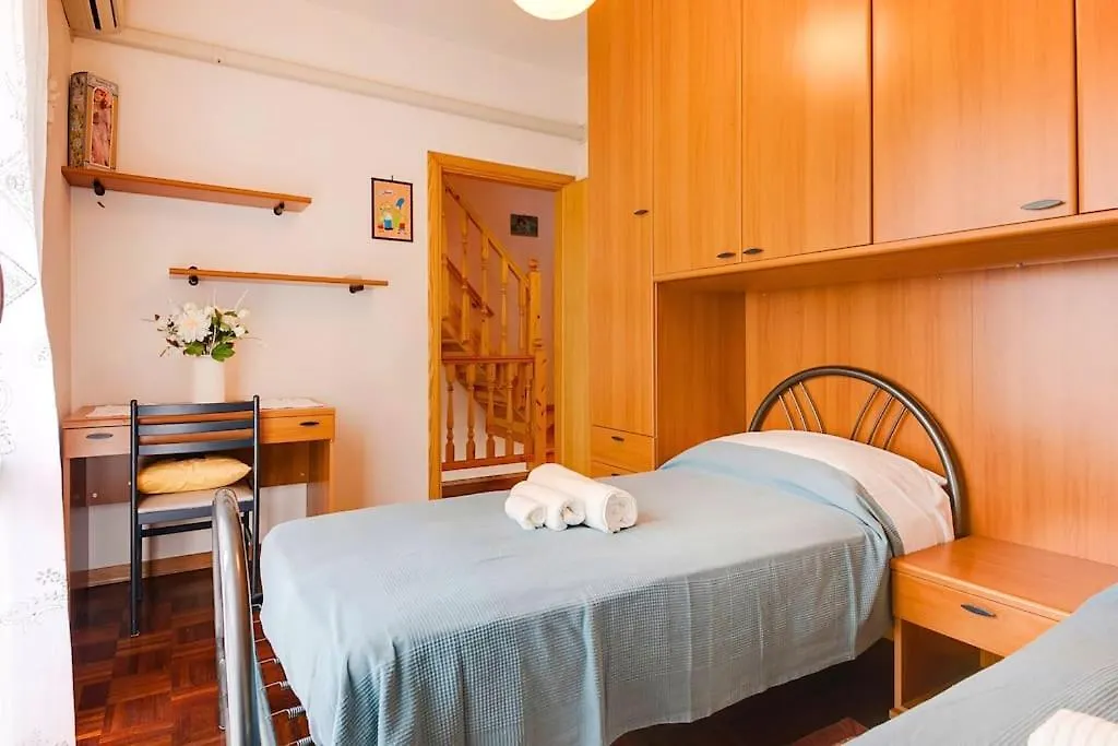 Villetta A 2 Passi Dal Mare Con Free Parking E Wi-Fi Cervia 0*,  Italy